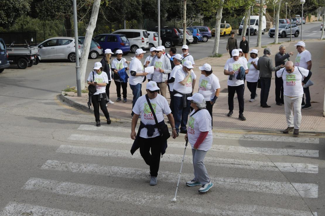¿Quieres salir a caminar por tu barrio o municipio? Encuentra tu ruta